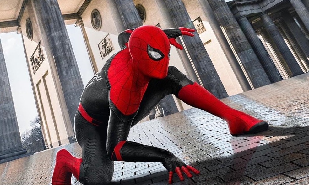 Появились первые отзывы на «Вдали от дома». В них хвалят Джилленхола и обещают увлекательное кино - фото 1