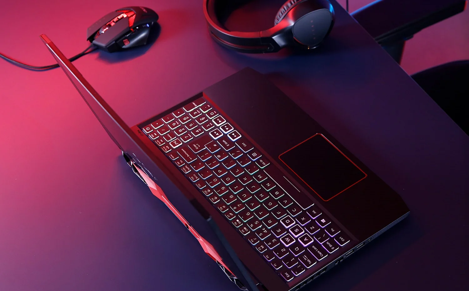 Обзор линейки ноутбуков Acer Nitro 5: стильно и доступно - фото 1