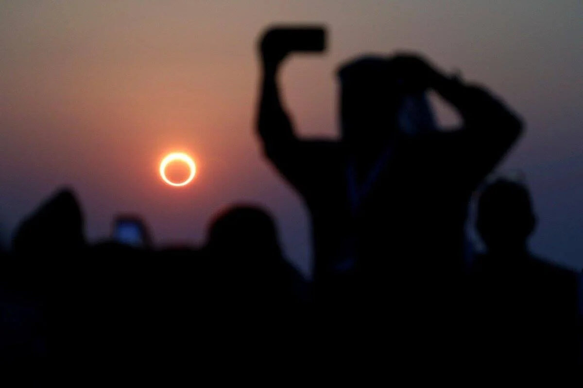 15 удивительных фотографий последнего солнечного затмения в 2019 году - фото 10
