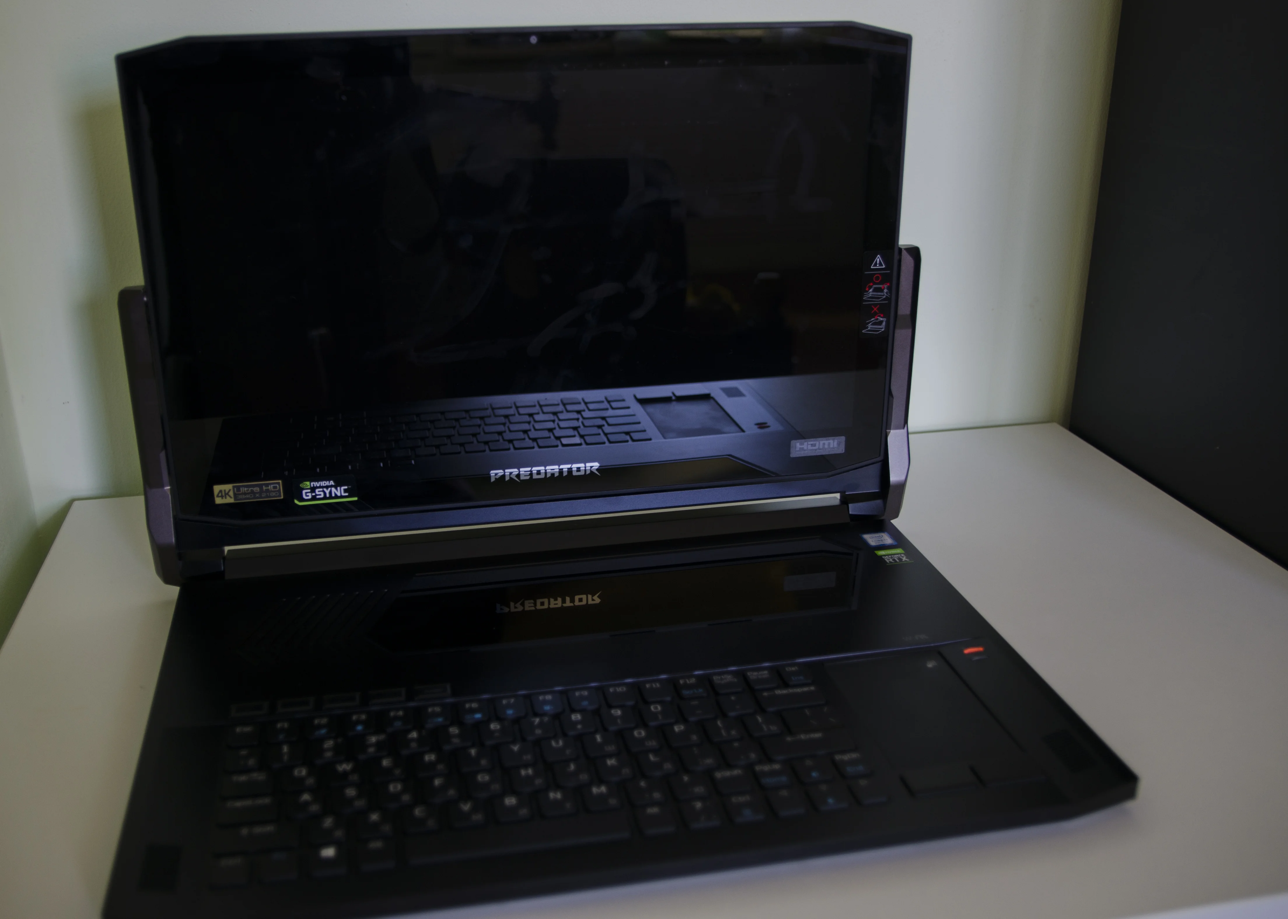 Ноутбук-трансформер за 369 000 Р: Acer Predator Triton 900 - фото 1
