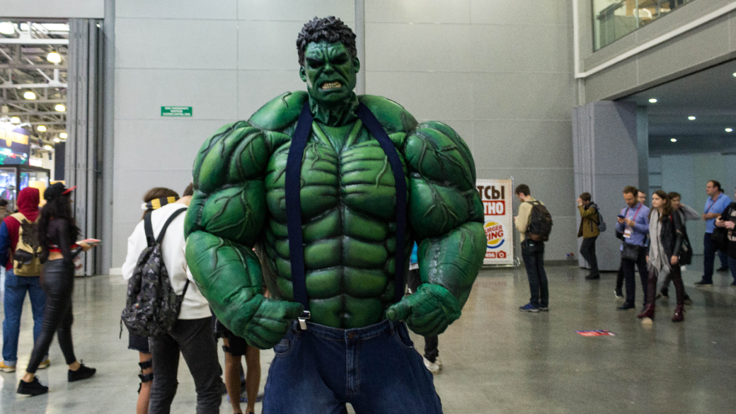 3 октября выдалось к удивлению насыщенным — людей на выставке по ощущениям больше, чем в прошлом году. Самые интересные моменты — в нашем фотоотчете.