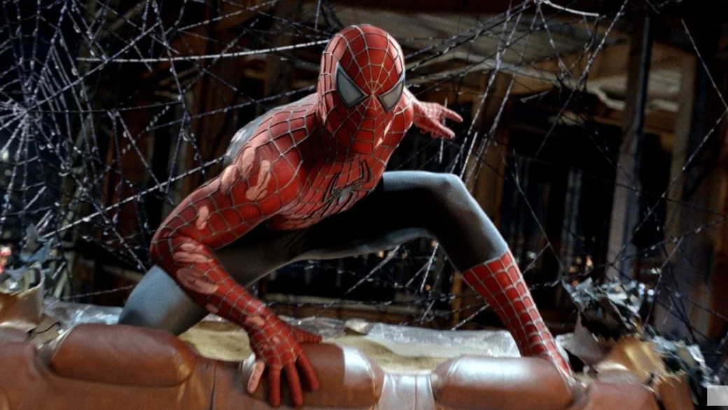 4 июля в кино выходит фильм «Человек-паук: Вдали от дома» (Spider-Man: Far From Home). Дружелюбный сосед отправляется в Европу, где по просьбе Ника Фьюри объединяется с Мистерио, чтобы победить элементалей, пришедших из другой вселенной. В честь этого мы решили вспомнить предыдущие экранизации комиксов про Человека-паука, чтобы выбрать худшие по мнению редакции. В подборку попали как фильмы, так и анимационные проекты!