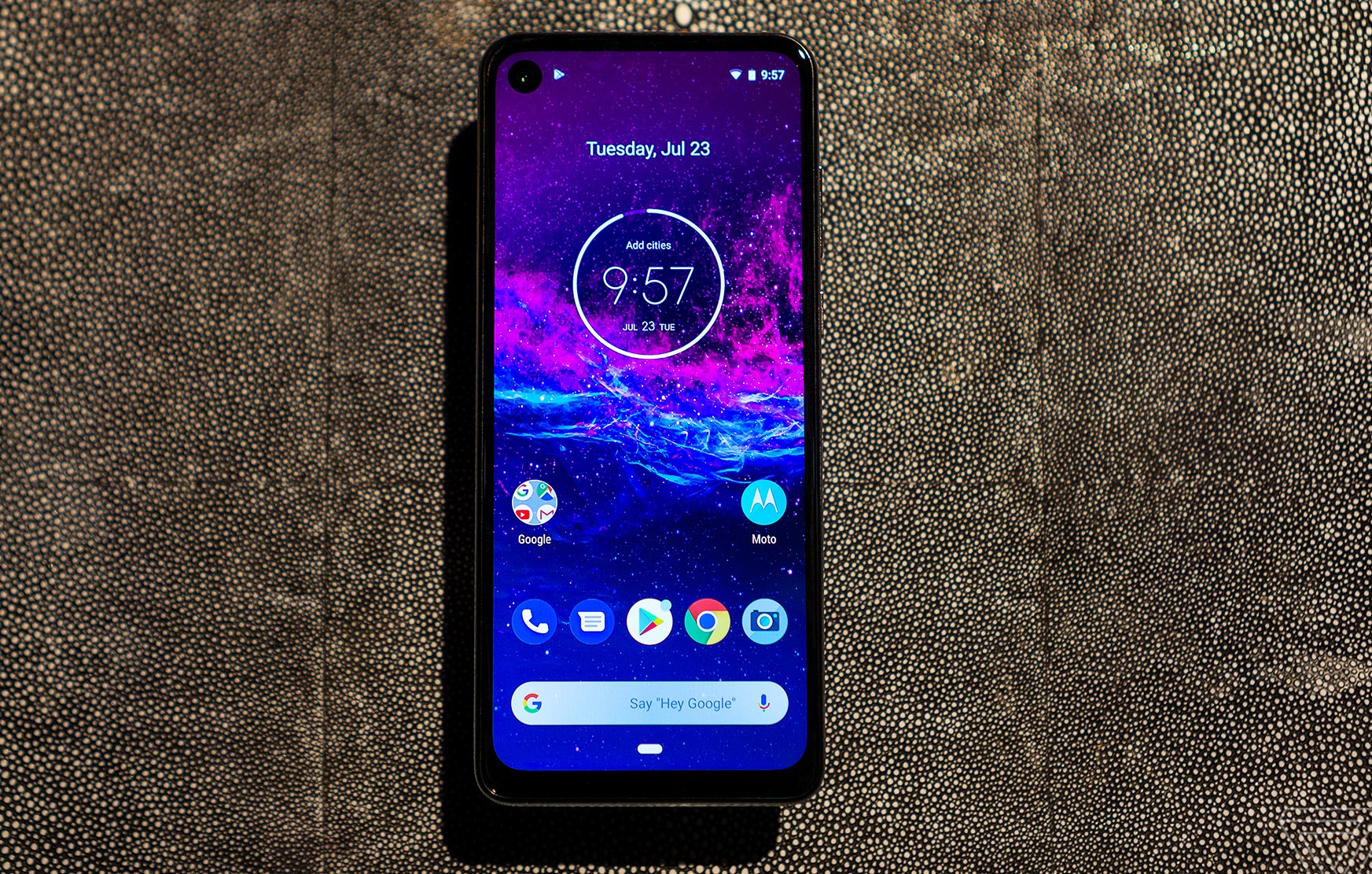 Motorola One Action — камерофон с возможностями экшен-камеры за 19 000 рублей - фото 1