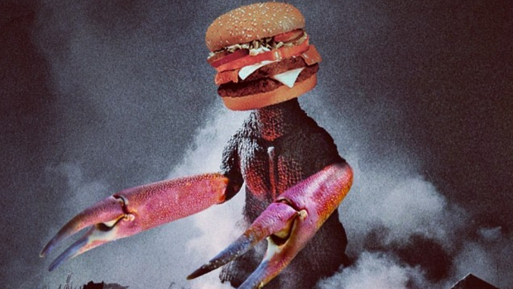 Сегодня в интернете можно найти десятки, если не сотни тысяч самых разных блогов, связанных с едой — с рецептами на любой вкус, ингредиентами на любой кошелек и сочетаниями на любые вкусовые рецепторы. И, конечно же, среди них есть такие, которые ставят цель не только вызвать у вас чувство голода, но и удивить или даже чем-то шокировать. Поиски рецептов в произведениях мировой литературы, готовка в офисе при помощи канцелярских предметов или приготовление еды на кухне размером со шкаф — мы собрали для вас несколько интересных блогов, в которых про еду рассказывают немного иначе, нежели традиционные.