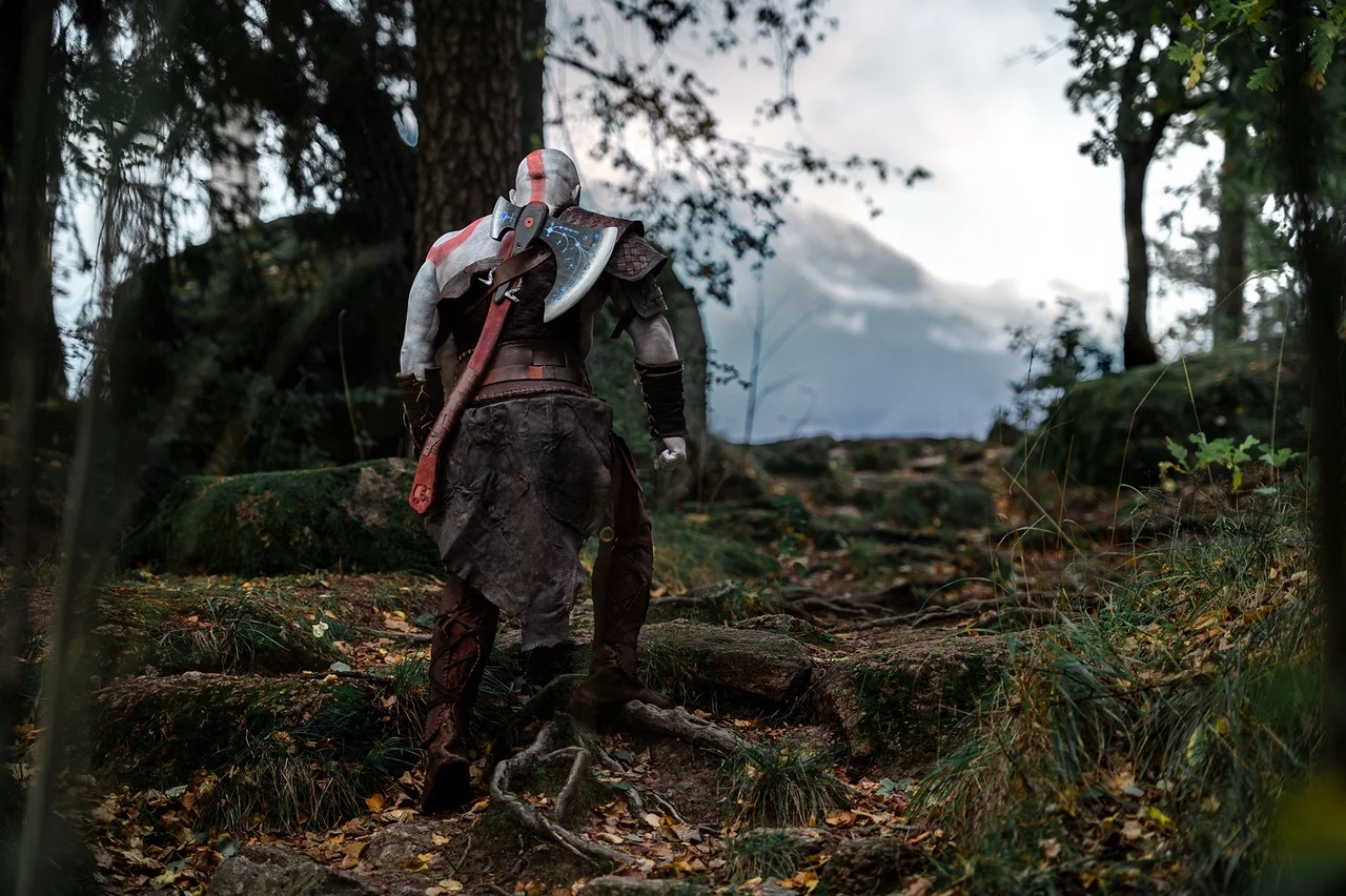 Очень брутальный Кратос в новом косплее God of War с PS4 - фото 8