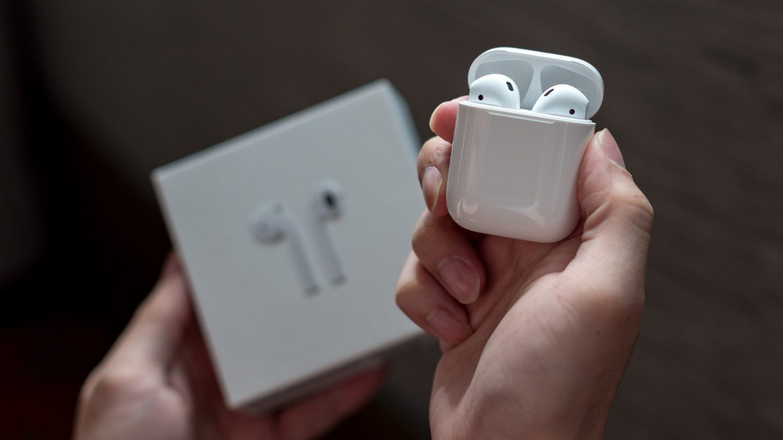 Популярные наушники AirPods получат версию с обновленным функционалом - фото 1