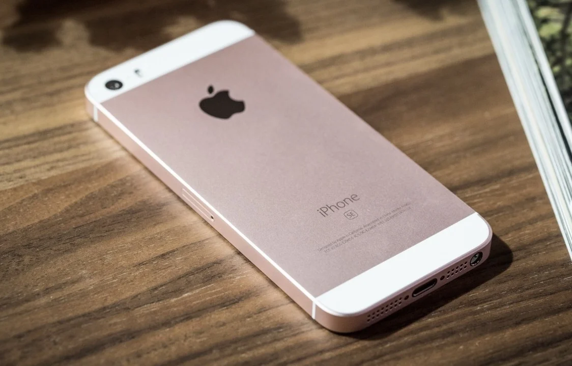 Слух: Apple снимет с производства iPhone 6, 6 Plus и iPhone SE - фото 2