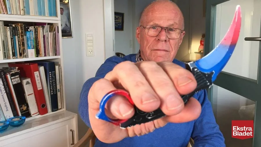 80-летний пенсионер купил внуку «керамбит» из CS:GO. Полиция конфисковала нож и выписала штраф - фото 1