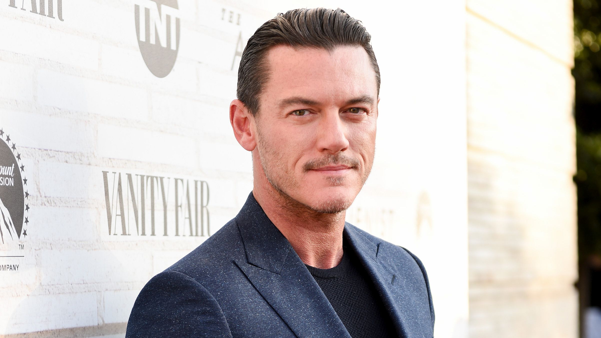 Люк Эванс сыграет злодея в фильме «Пиноккио» от Disney - изображение 1 Люк Эванс сыграет злодея в фильме «Пиноккио» от Disney - фото 1