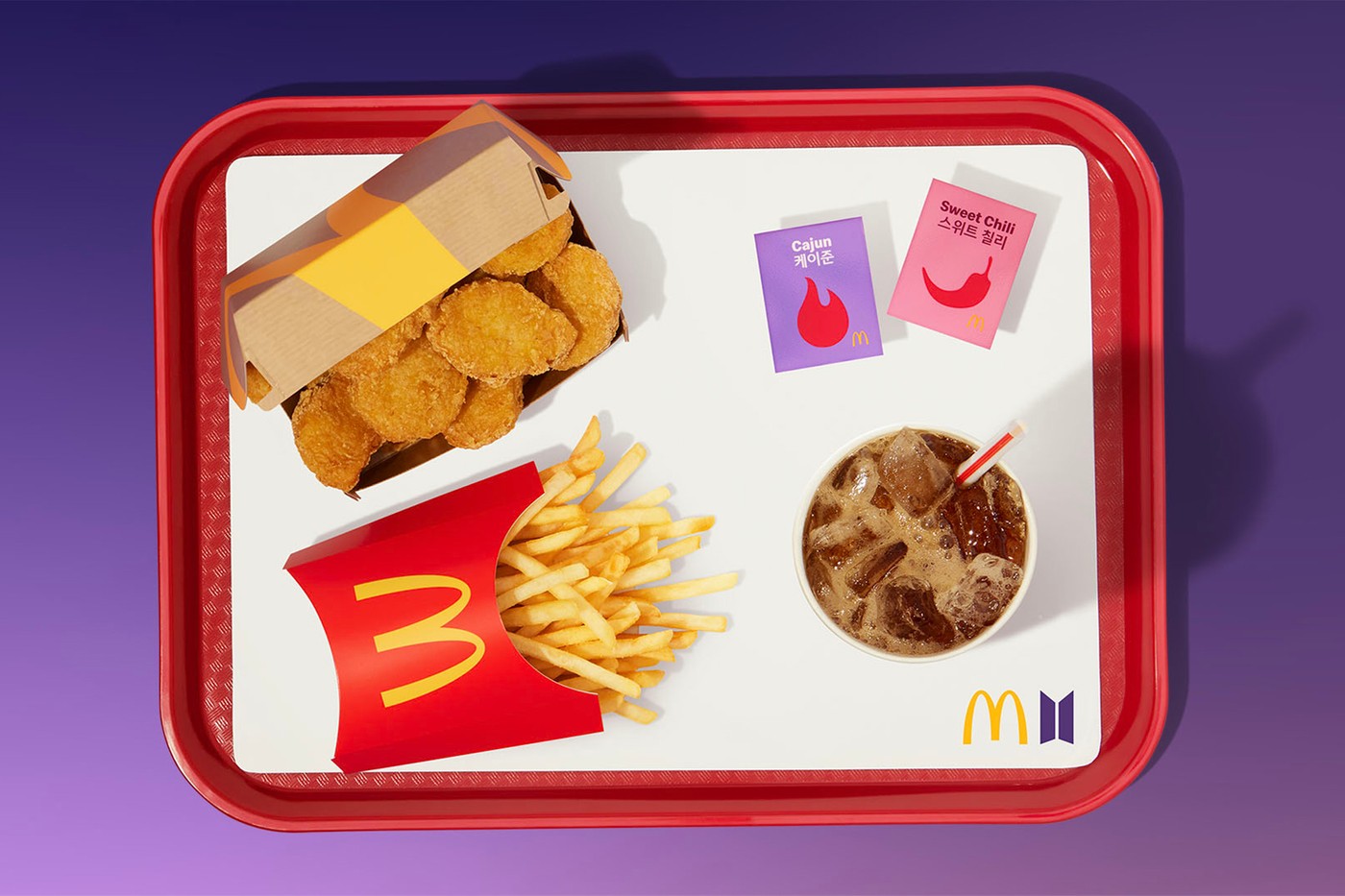 BTS и McDonald's выпустили капсульную коллекцию - фото 1