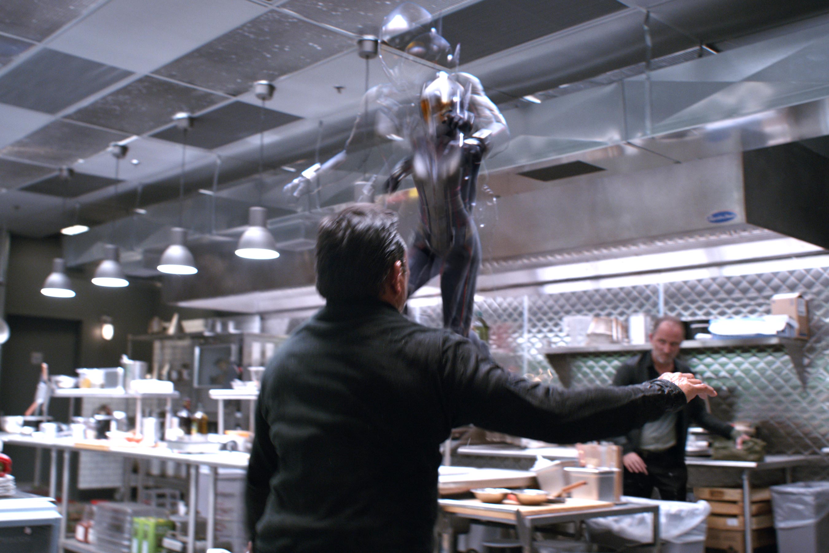 50 неудобных вопросов к фильму «Человек-муравей и Оса» - фото 1