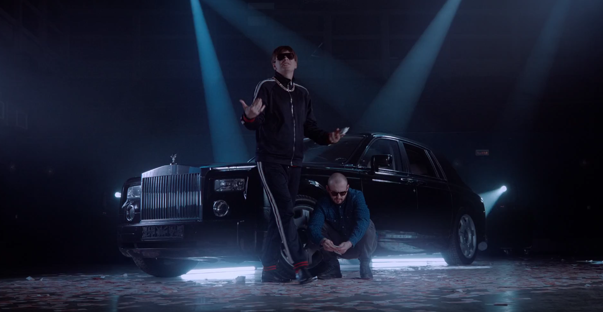 Замай у ног Гнойного в новом клипе «Пацанский флекс» о цикличности истории - фото 1