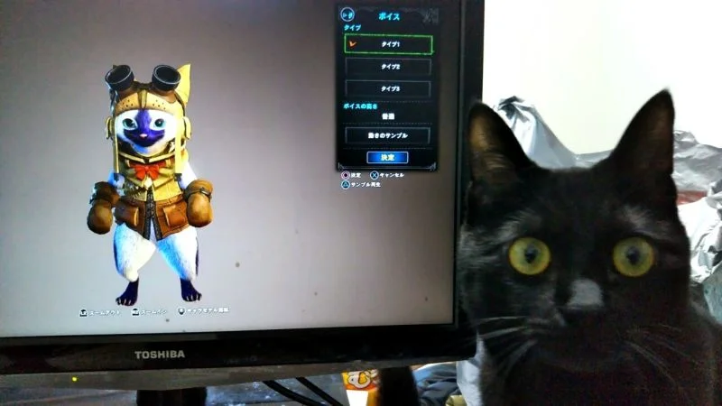 Умиление на максимум: как настоящие коты реагируют на виртуальных из Monster Hunter World - фото 1
