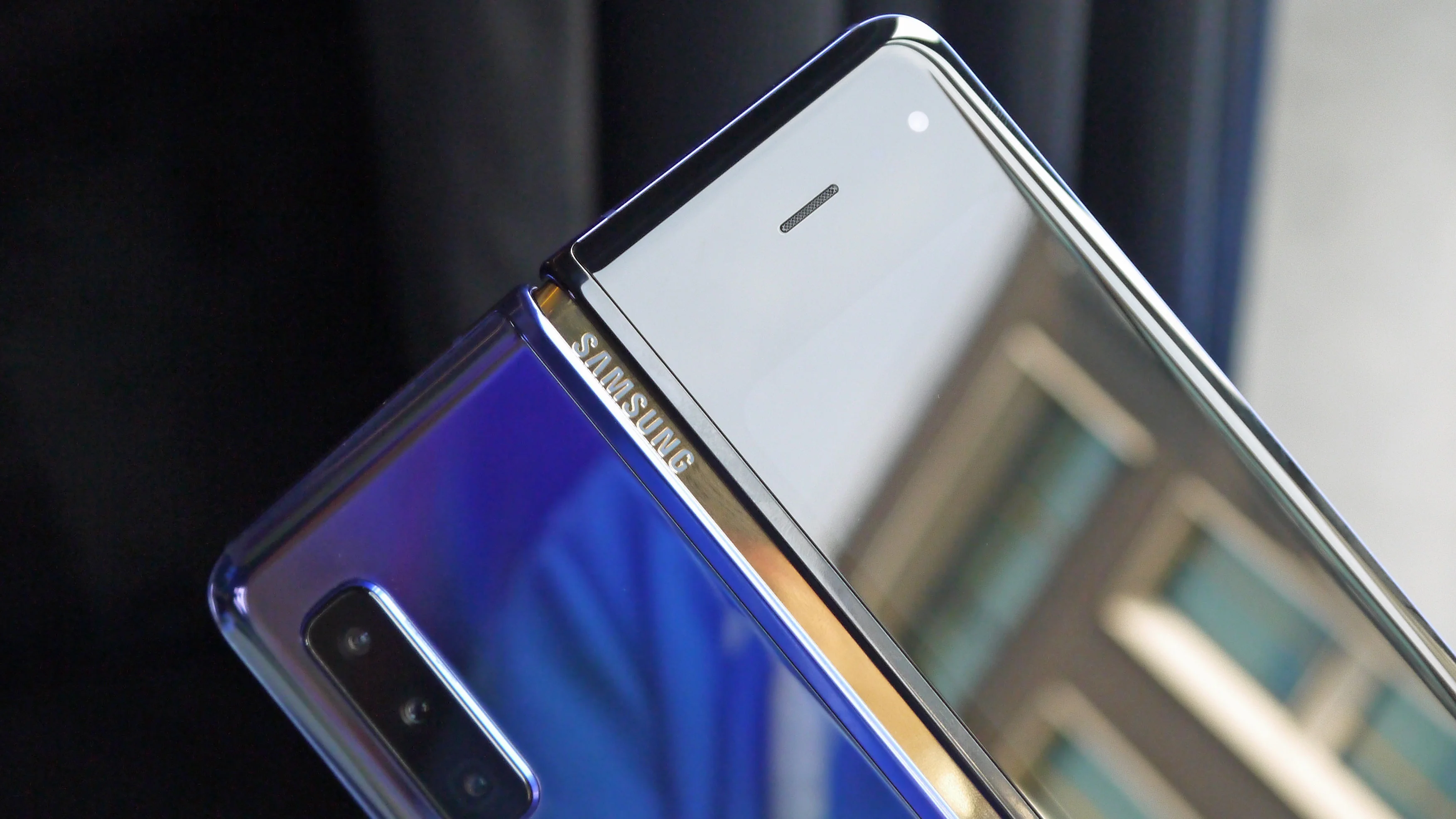 «Раскладушка» Samsung Galaxy Fold 2 выйдет в 2020 году - фото 2