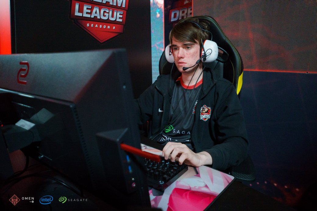Miposhka: «Кроме Dota 2 я больше ничем особо не увлекаюсь. Только Дотой и живу» - изображение 4 Miposhka: «Кроме Dota 2 я больше ничем особо не увлекаюсь. Только Дотой и живу» - фото 4