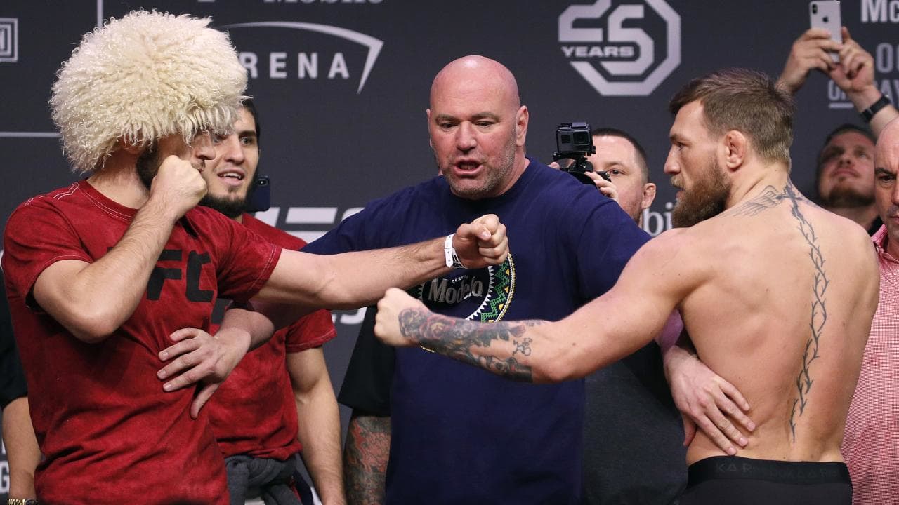 7 октября около 7 часов утра по Москве в рамках UFC 229 пройдет один из самых дорогих, ожидаемых и попросту главных боев в истории ММА — Хабиб Нурмагомедов против Конора Макгрегора. Но противостояние двух бойцов начнется не завтра — оно тянется уже около полугода. История конфликта Хабиба и Конора — пожалуй, самая богатая на скандальные события за все время существования UFC. О ней мы и рассказываем.