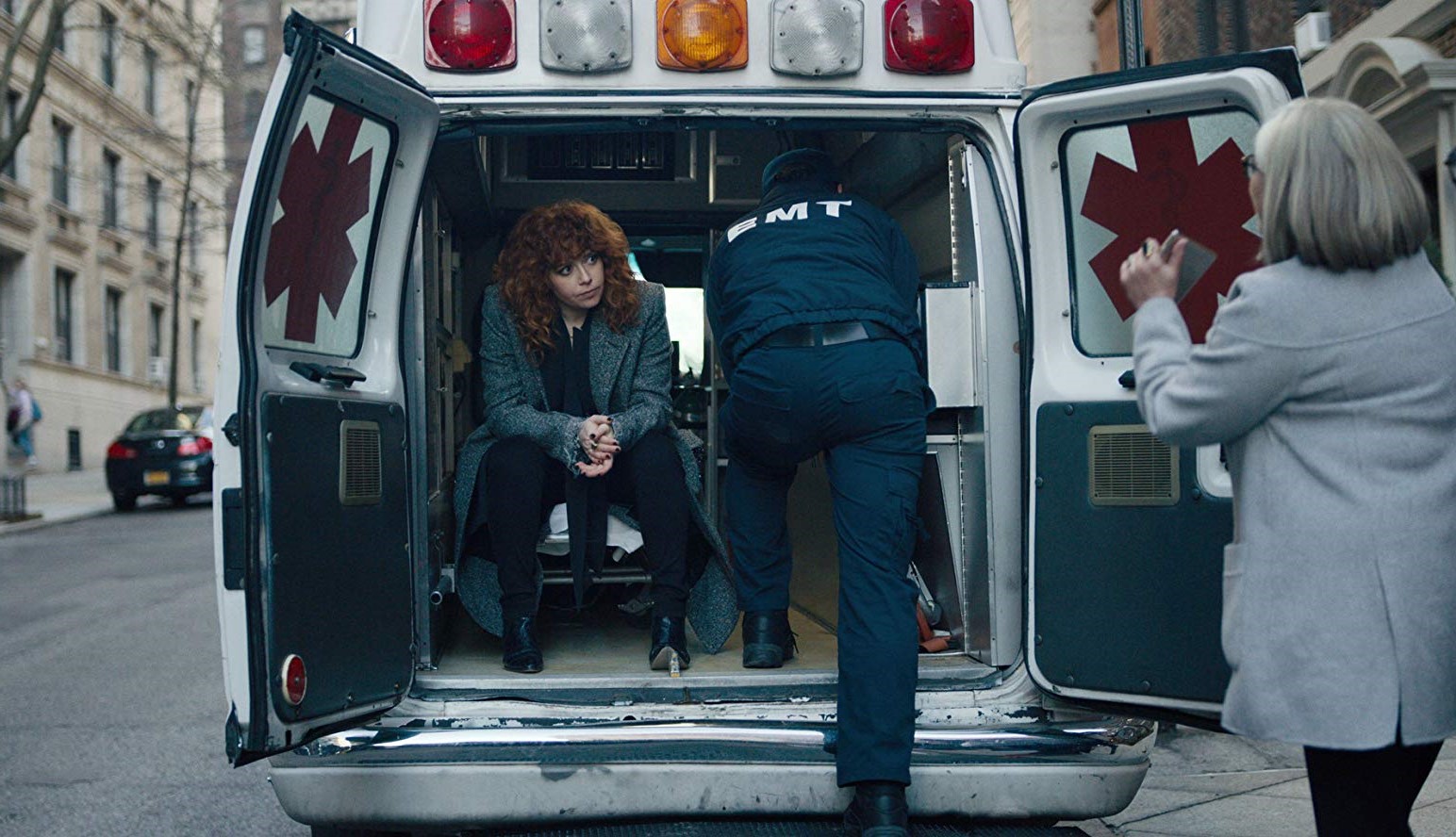 Рецензия на сериал «Матрешка» от Netflix — остроумную черную комедию про петлю времени - фото 2