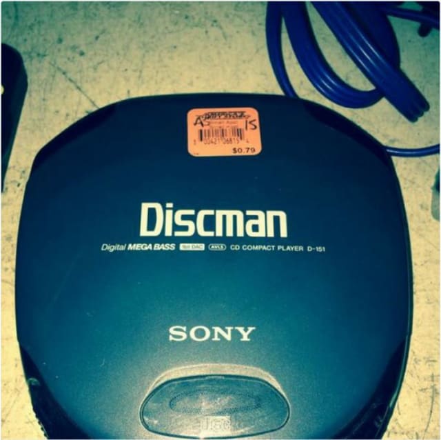 CD-плеер Sony. Мечта любого подростка 90-х и начала 2000-х