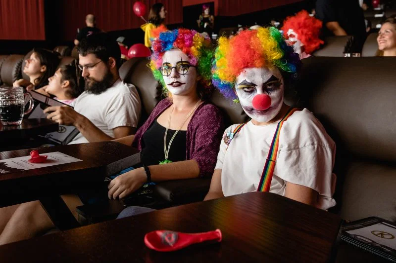 В Америке устроят спецпоказ «Оно 2» для зрителей в костюмах клоунов. Вот где настоящий хоррор! - фото 4