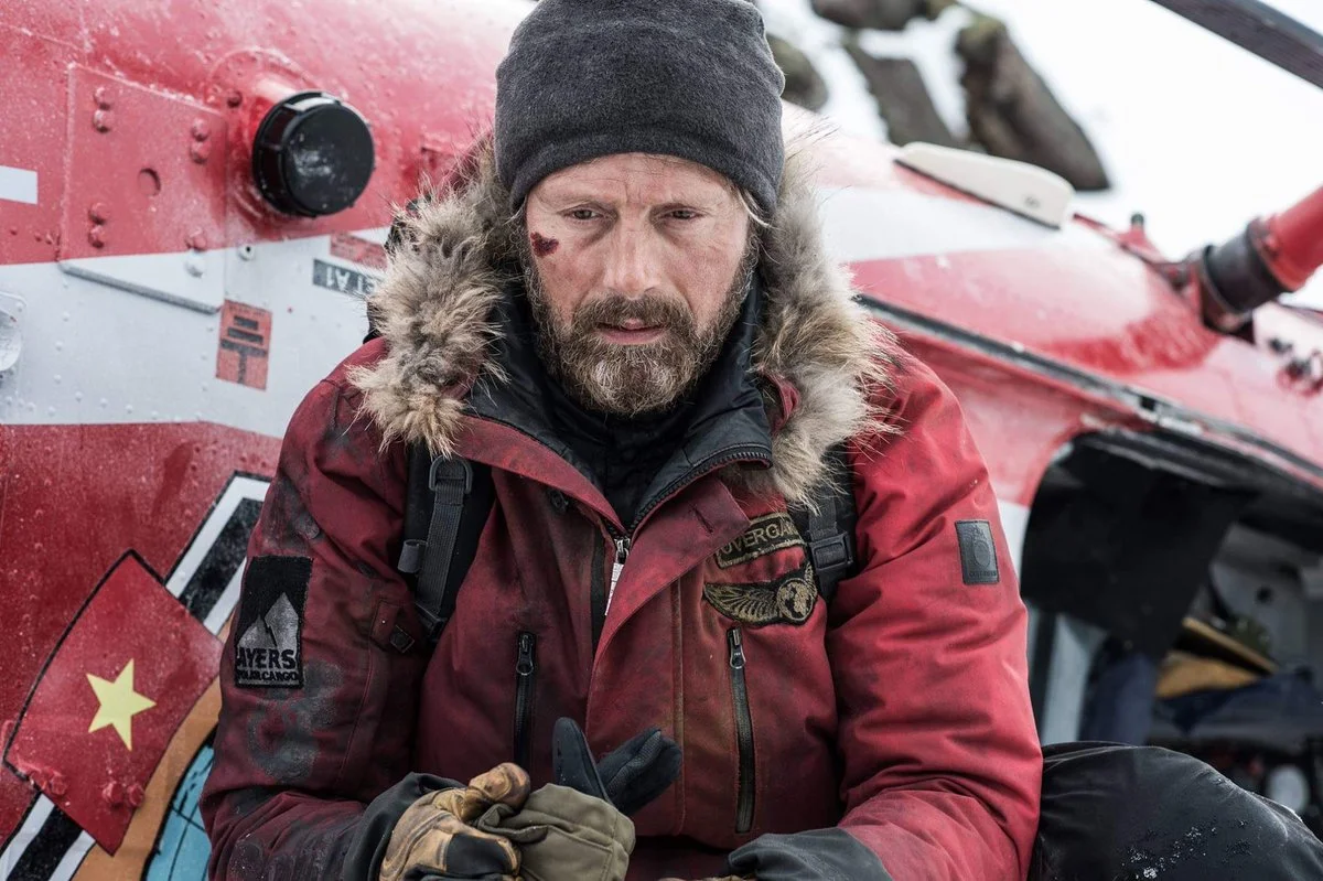 Рецензия на «Затерянных во льдах» с Мадсом Миккельсеном — один из худших фильмов о выживании - фото 3