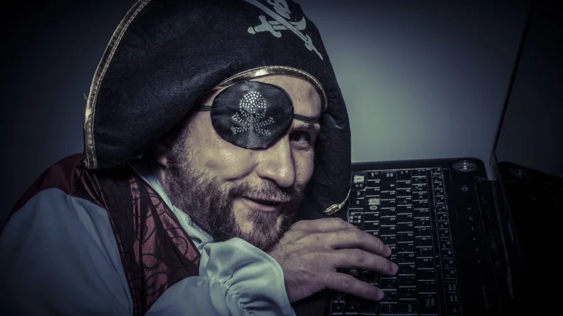 Легальные онлайн-кинотеатры обвинили «Яндекс» в популярности пиратского контента - фото 1