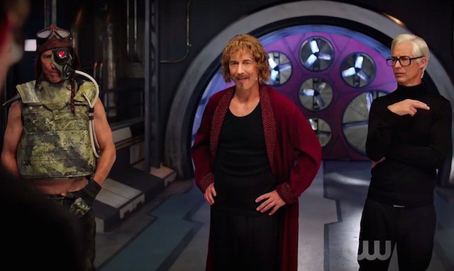 Все пасхалки в 6 серии 4 сезона «Флэша» - изображение 3 Все пасхалки в 6 серии 4 сезона «Флэша» - фото 3