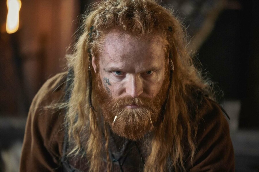 Героя новой Assassinʼs Creed озвучивает актер из «Последнего королевства» - фото 1