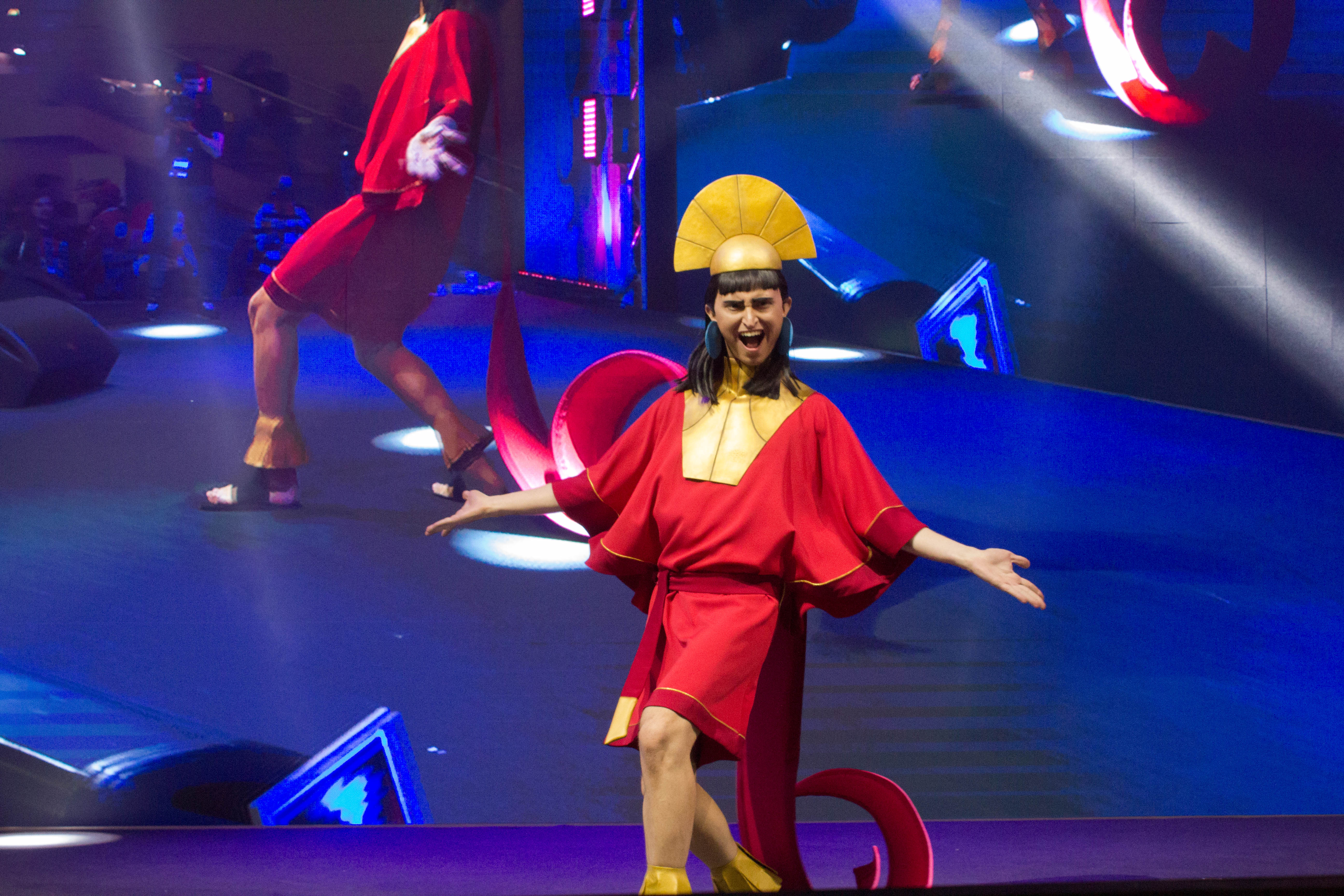 На Comic Con Russia и «Игромире» 2019 было несколько косплей-дефиле, где можно было увидеть самые разные образы — от имератора Куско из «Похождений императора» до Долорес Абернати из «Мира Дикого Запада». Ниже — подборка фотографий с одного из дефиле.