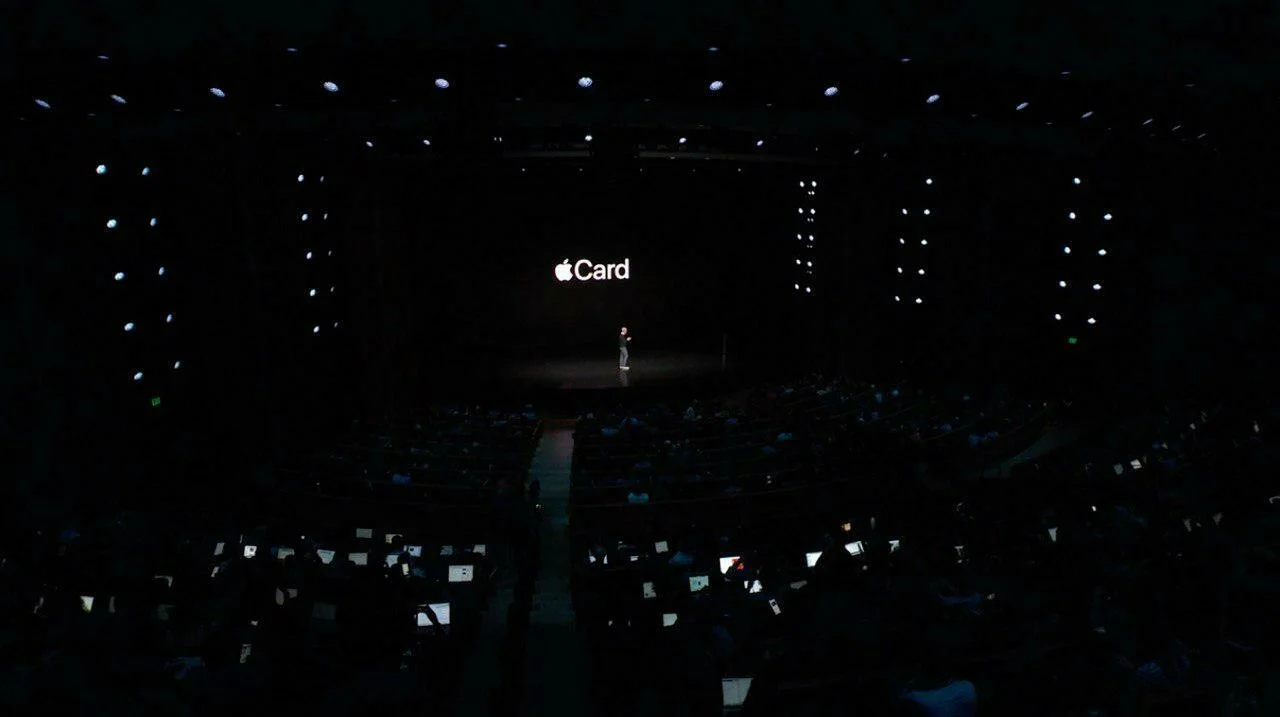 Apple Card: Apple показала электронную банковскую карту для iPhone - фото 1