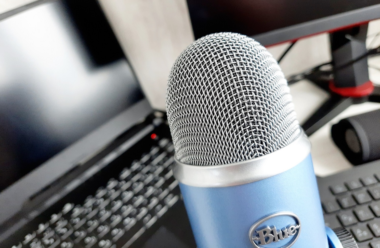 Обзор Blue Yeti. Микрофон в ретро стиле для стримов, записи голоса и видео - изображение 6 Обзор Blue Yeti. Микрофон в ретро стиле для стримов, записи голоса и видео - фото 6
