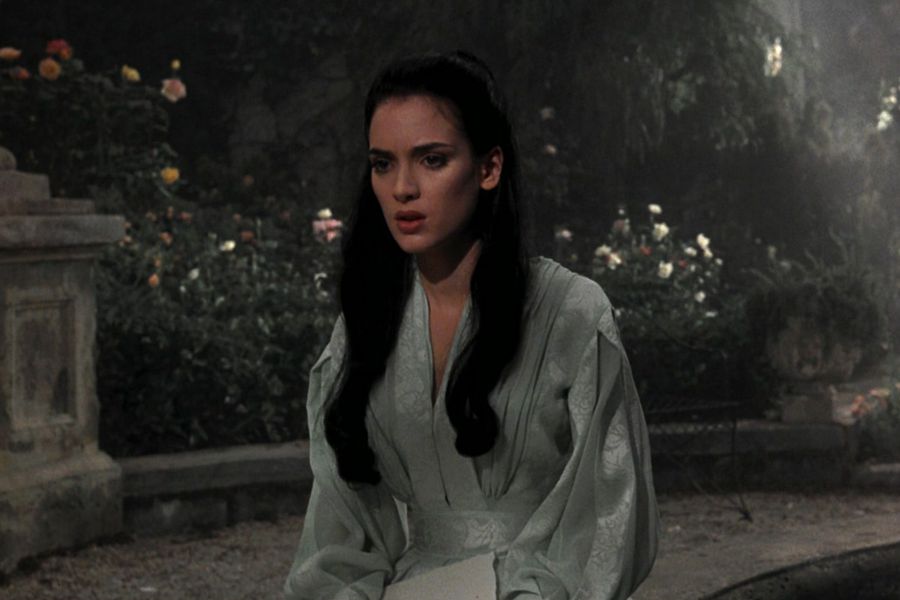 Вайноне Райдер — 49 лет. Вот ее фото в разные годы - фото 3