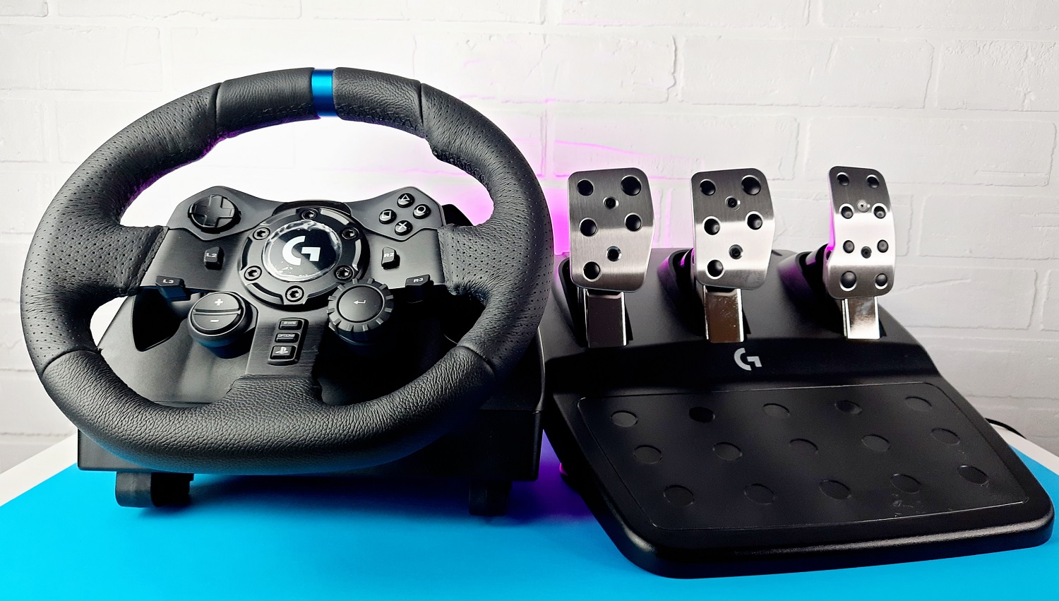 Обзор Logitech G923: игровой руль для ПК и консолей нового поколения - фото 10