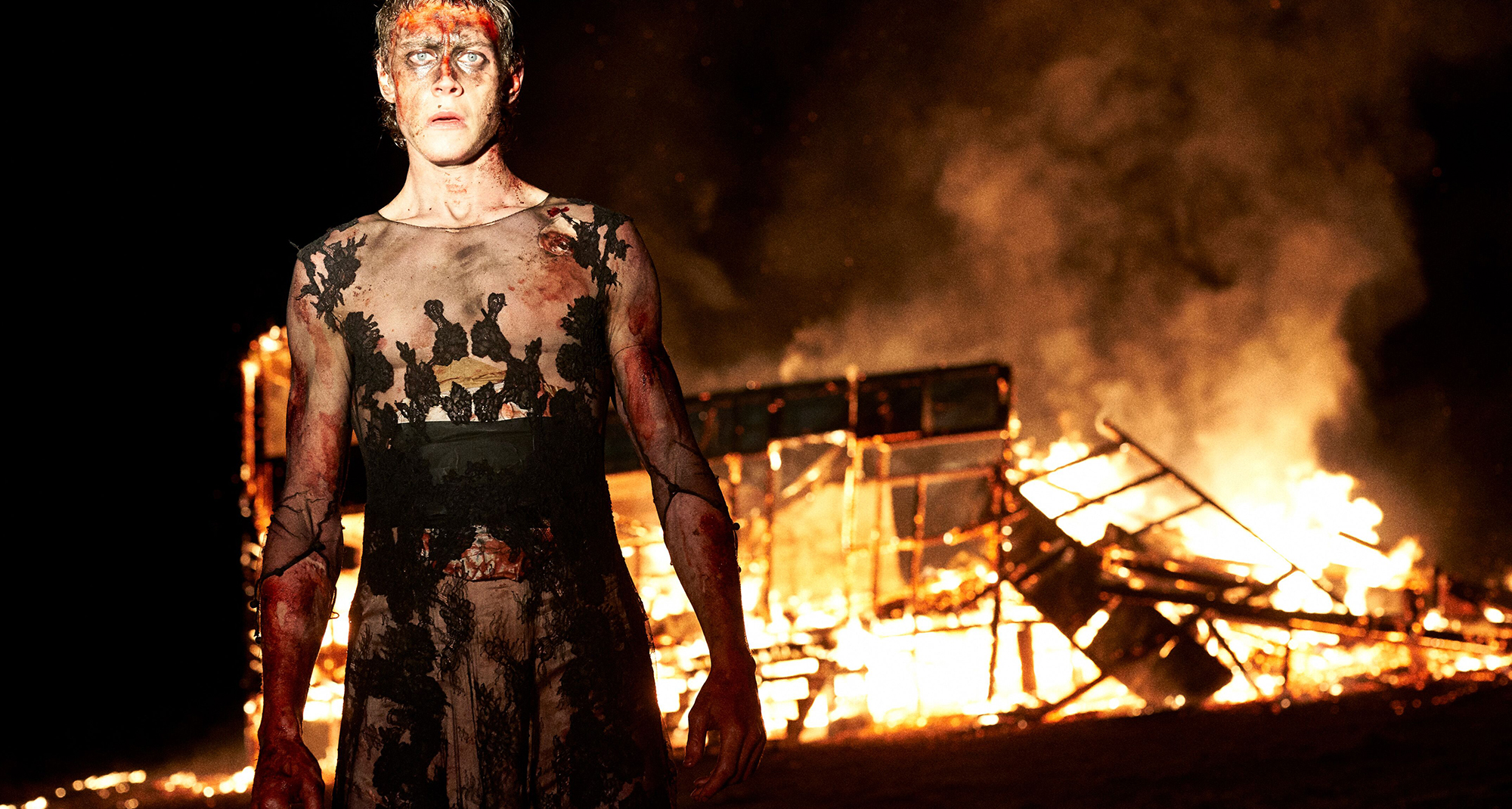 В конце февраля на экранах кинотеатров выйдет «Подлинная история банды Келли» (True History of the Kelly Gang). Это четвертая попытка экранизировать жизнь и смерть австралийского бушрейнджера Неда Келли. Посмотрим, что (не) так в версии австралийского постановщика Джастина Курзеля («Сноутаун», «Макбет», «Кредо убийцы»).