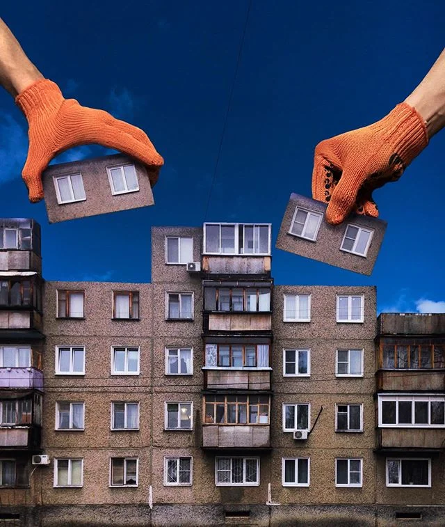 Панельные дома спальных микрорайонов стали героями необычных картин в Instagram - фото 17