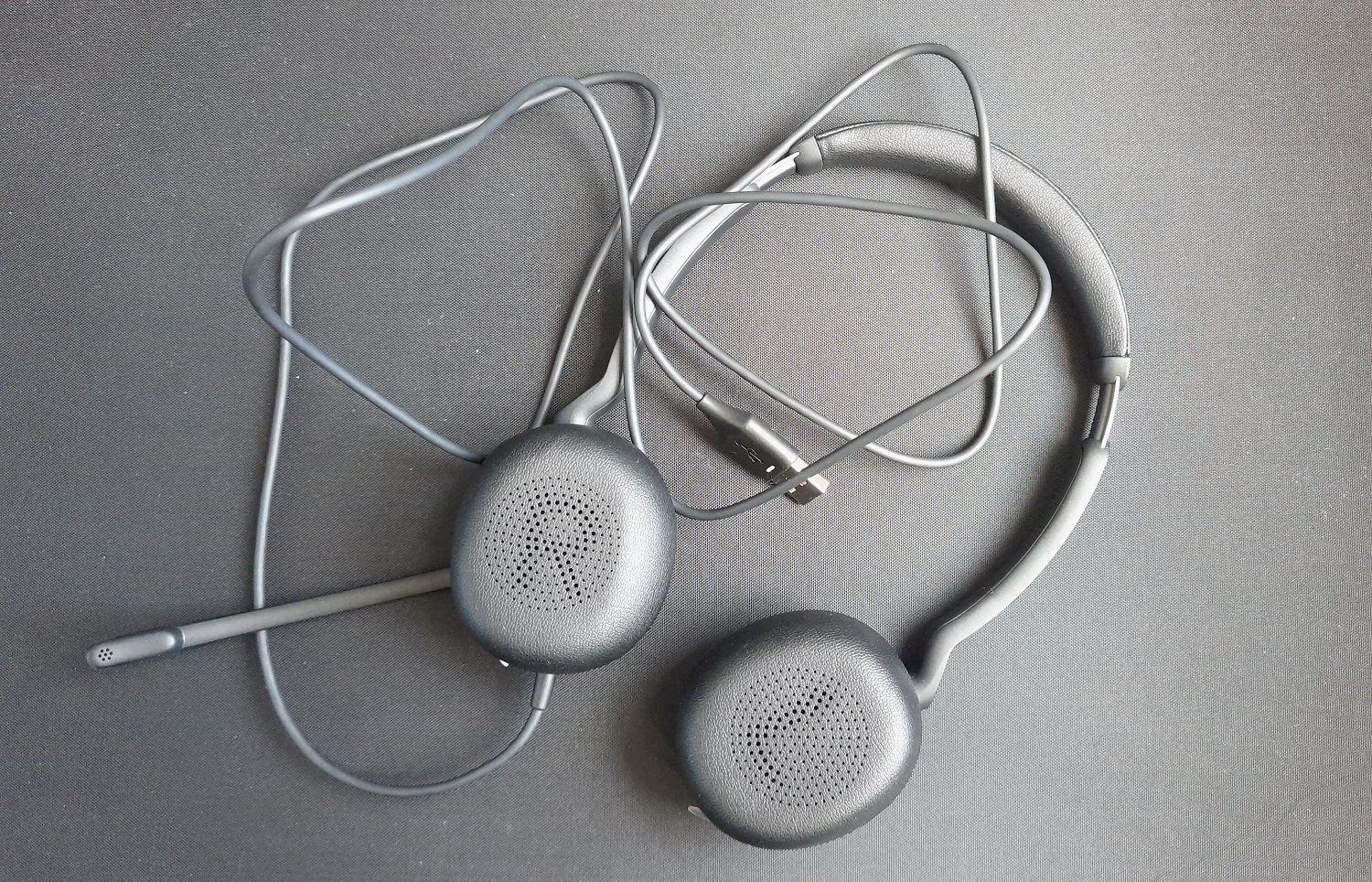 Обзор Jabra Evolve2 30: компактная проводная гарнитура для удалённой работы - фото 5