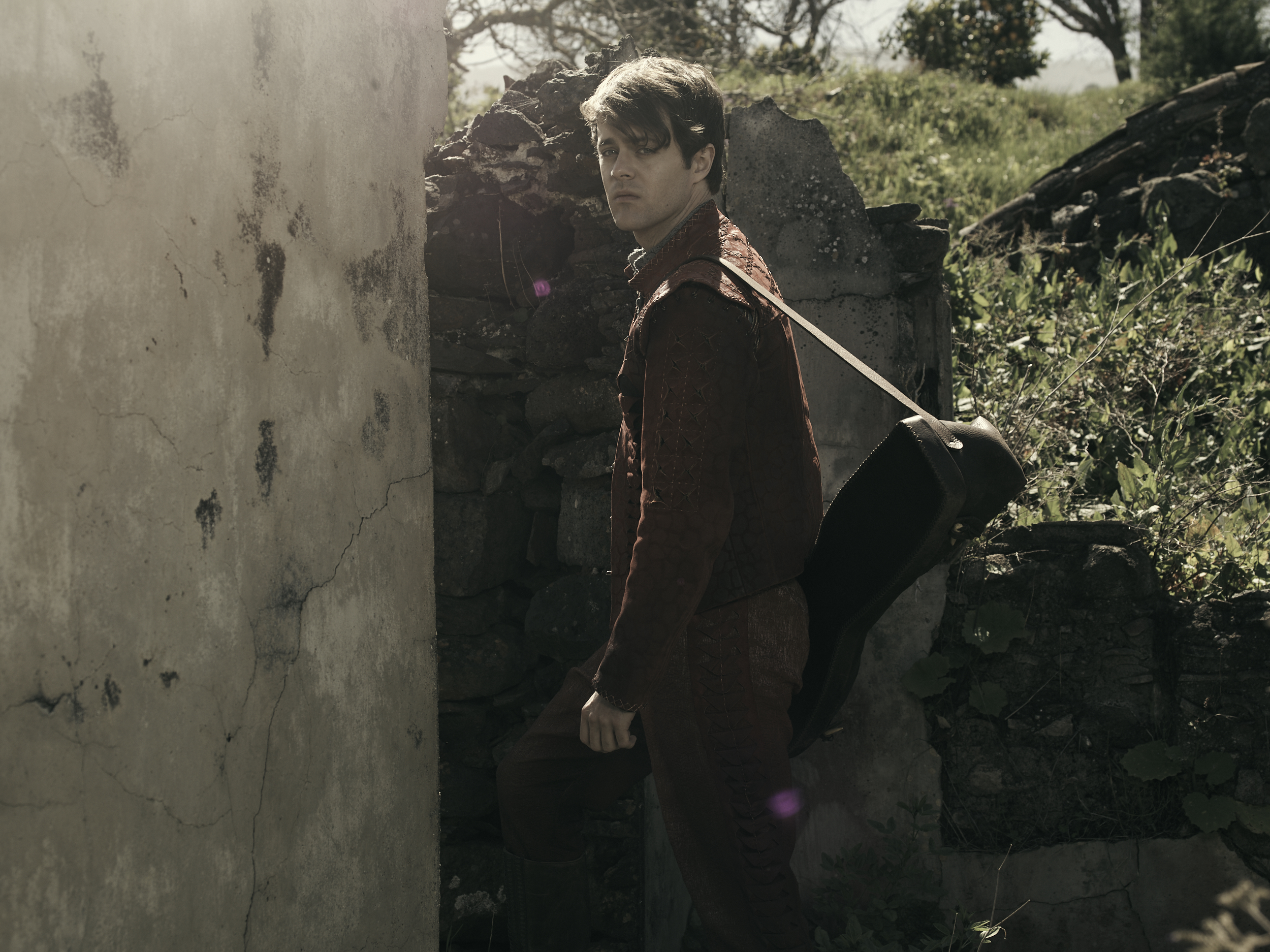 Создатели «Ведьмака» от Netflix показали идеальную фотосессию Лютика - изображение 9 Создатели «Ведьмака» от Netflix показали идеальную фотосессию Лютика - фото 9