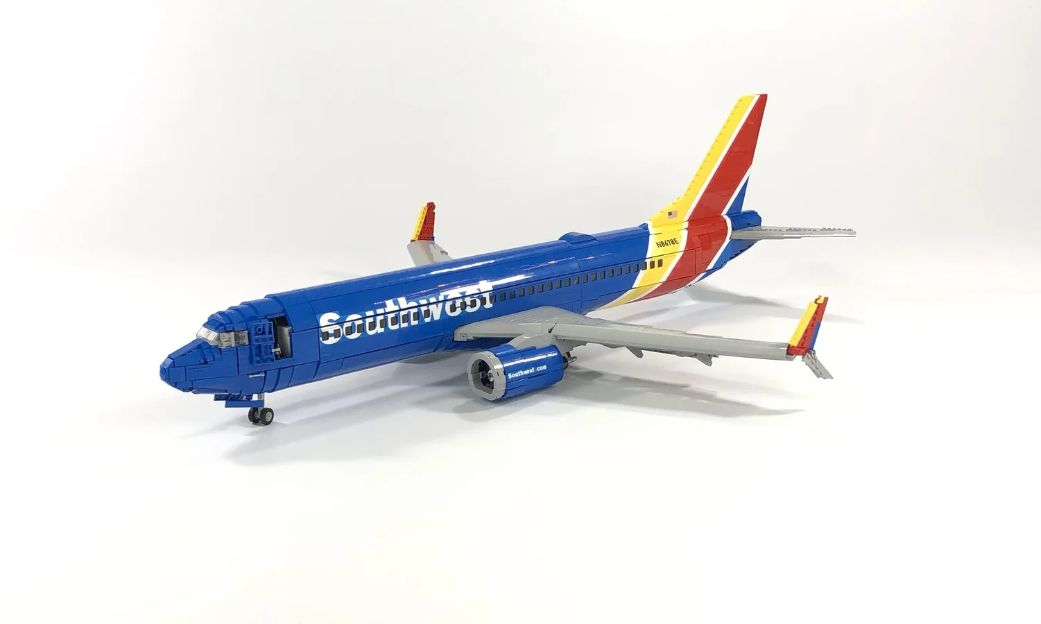 16\. Southwest 737-800