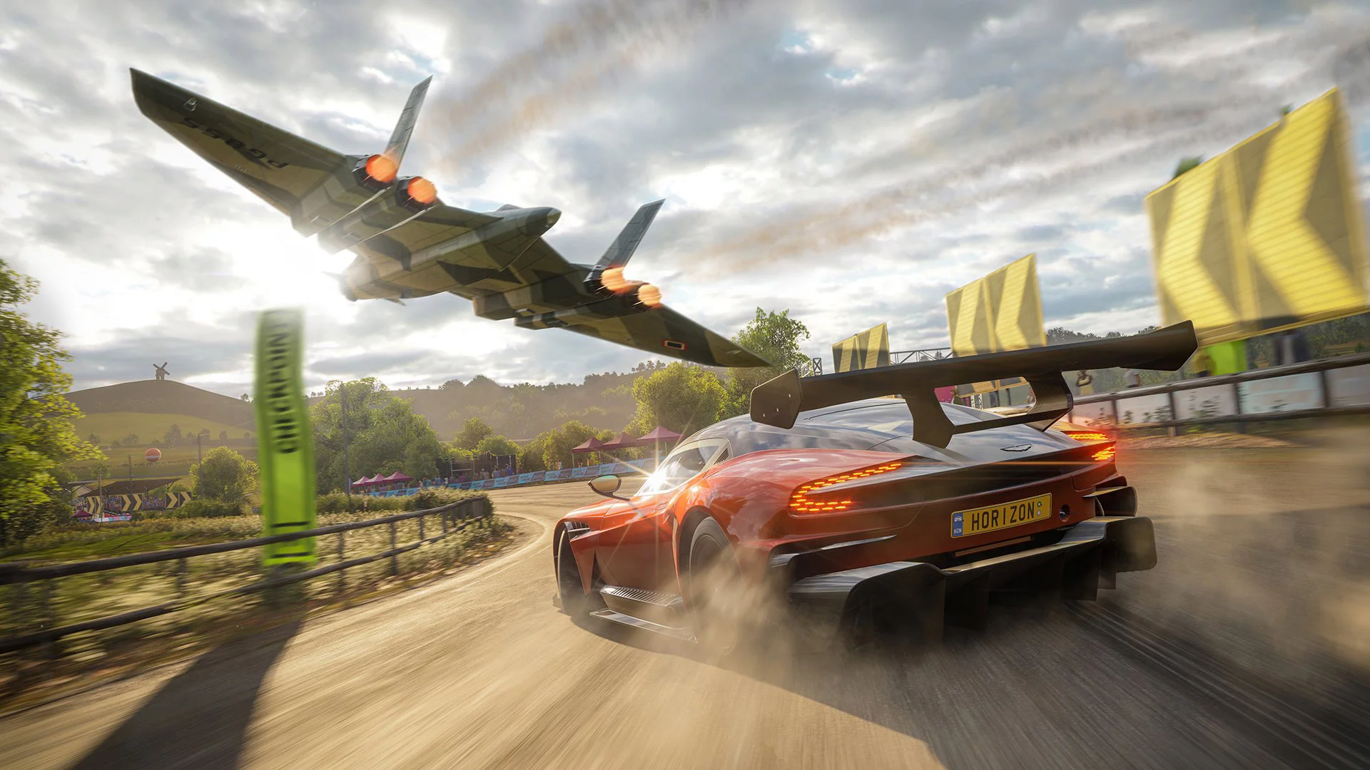 30 главных игр 2018. Forza Horizon 4 — игра, благодаря которой аркадные гонки еще живы - фото 1