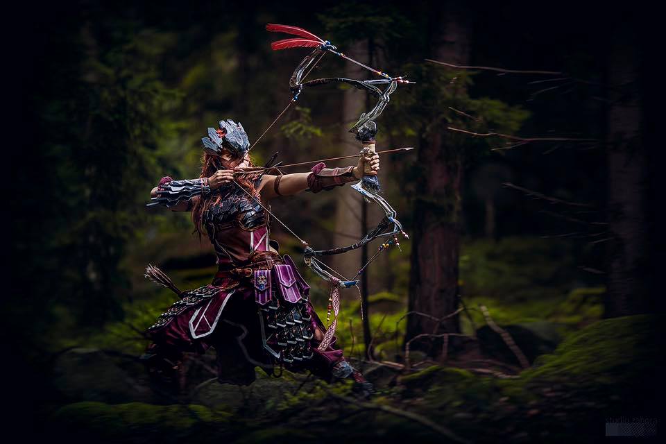 Косплей дня: постапокалиптическая охотница на рободинозавров Элой из Horizon: Zero Dawn - фото 6