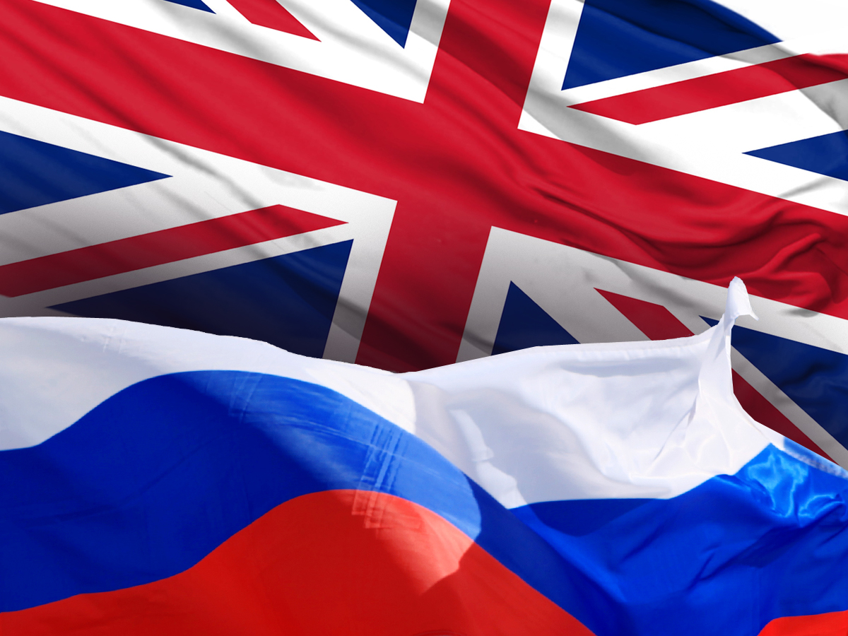 Говорить на английском как собирать слова из кубиков: выстраиваешь в ряд существительное (kids), глагол (love) и еще пару существительных (pizza and chocolate) и предложение готово (Kids love pizza and chocolate!) — даже не надо менять формы слов. Иногда возникает чувство, что и сам язык какой-то механический, наборный. Не то, что русский с нашими суффиксами и родами. Но если присмотреться поближе, окажется, что мы просто многого не замечаем. Вместе с онлайн-школой английского языка Skyeng разбираем основные заблуждения об английском языке.