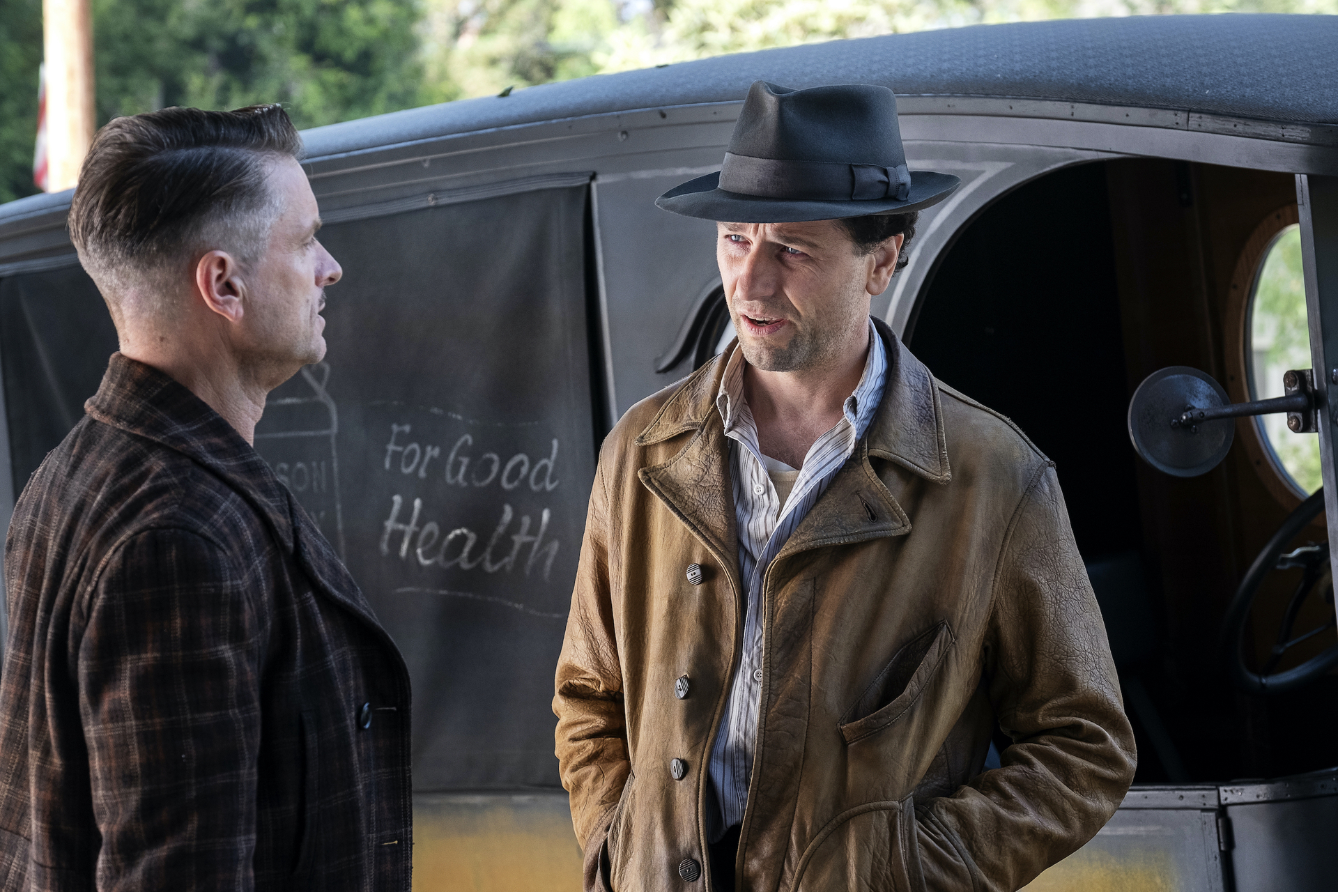 10 лучших сериалов 2020. 6 место. «Перри Мейсон» — мощный судебный нуар с сомнительным финалом - фото 1