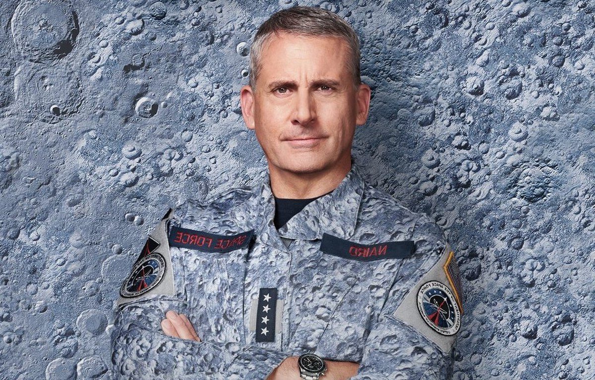 29 мая стриминговый сервис Netflix показал все 10 эпизодов первого сезона своего нового сериала «Космические войска» (Space Force). Окруженное завышенными ожиданиями из-за имен создателей (Грег Дэниелс, Стив Карелл) и явной ошибки в определении жанра, шоу получило в основном негативные оценки западной прессы. Хотя на самом деле сериал совсем не плохой. 