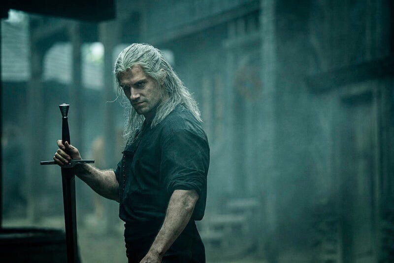 31 октября платформа Netflix представила полноценный официальный трейлер сериальной адаптации «Ведьмака» Анджея Сапковского. Помимо новых кадров и некоторых подробностей сюжета, в нем была объявлена дата выхода Witcher — все 8 эпизодов шоу станут доступны на сервисе 20 декабря. Наш кинообозреватель Денис Юрьев посмотрел трейлер и делится впечатлениями.