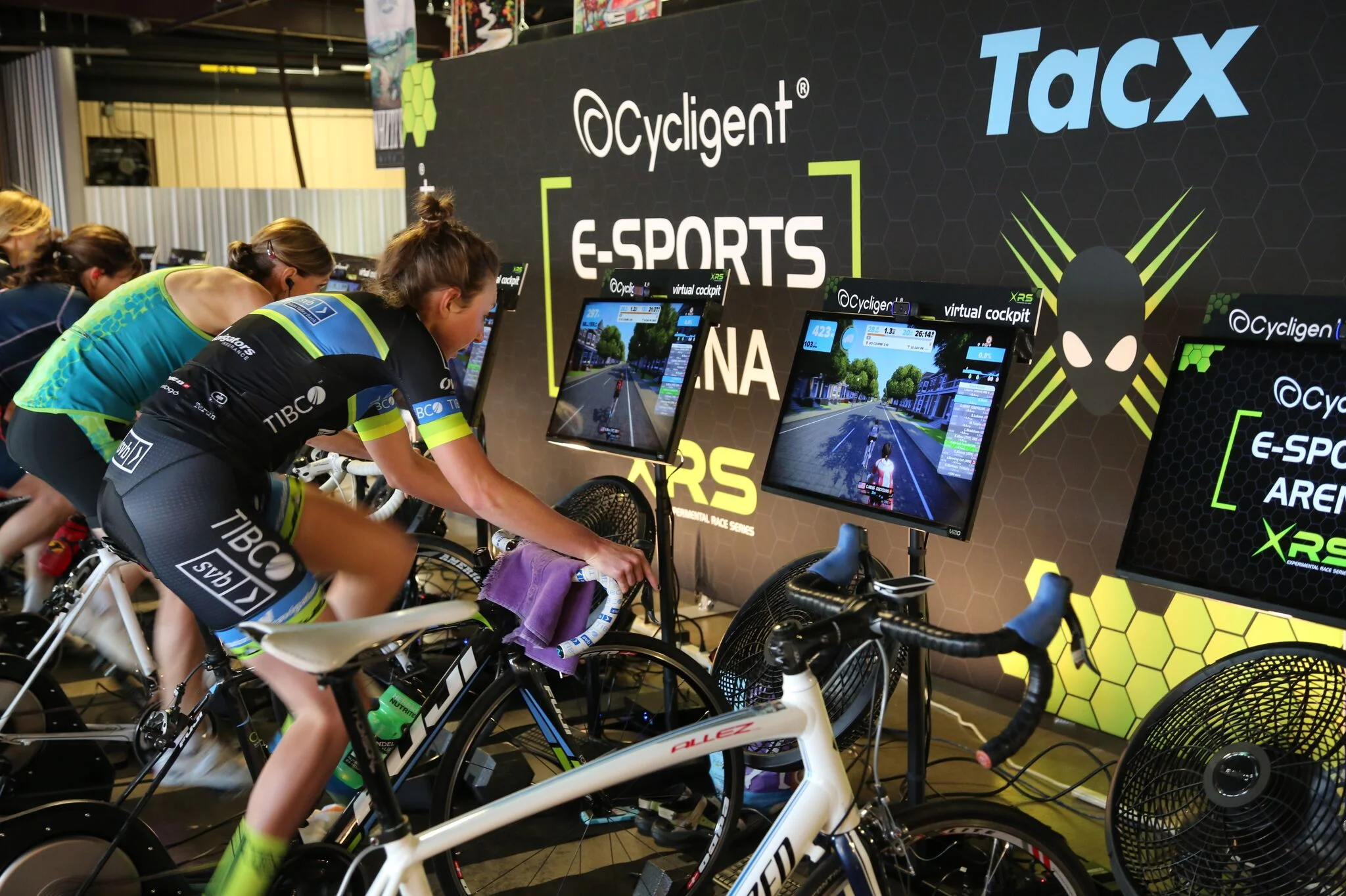 В Париже пройдет турнир по велоспорту в виртуальной реальности - фото 1