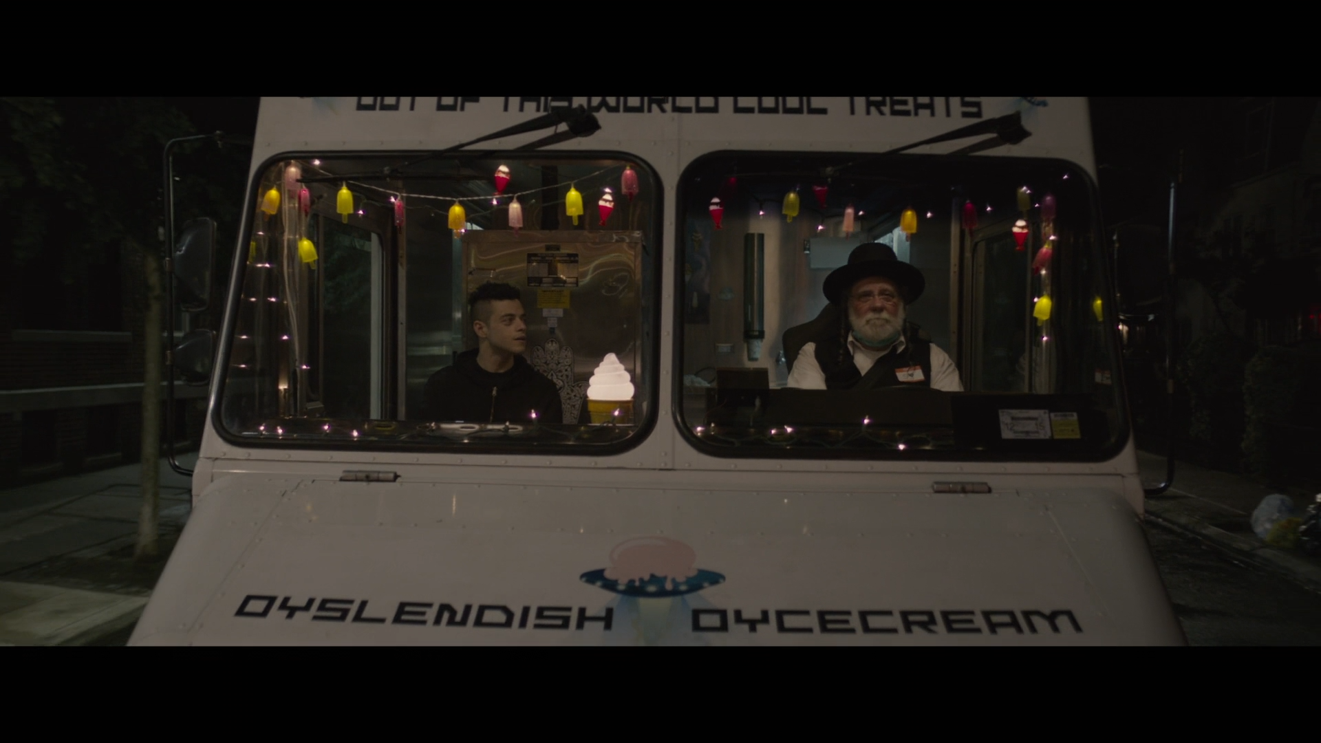 Все пасхалки из 8 эпизода 3 сезона «Мистера Робота» - фото 4