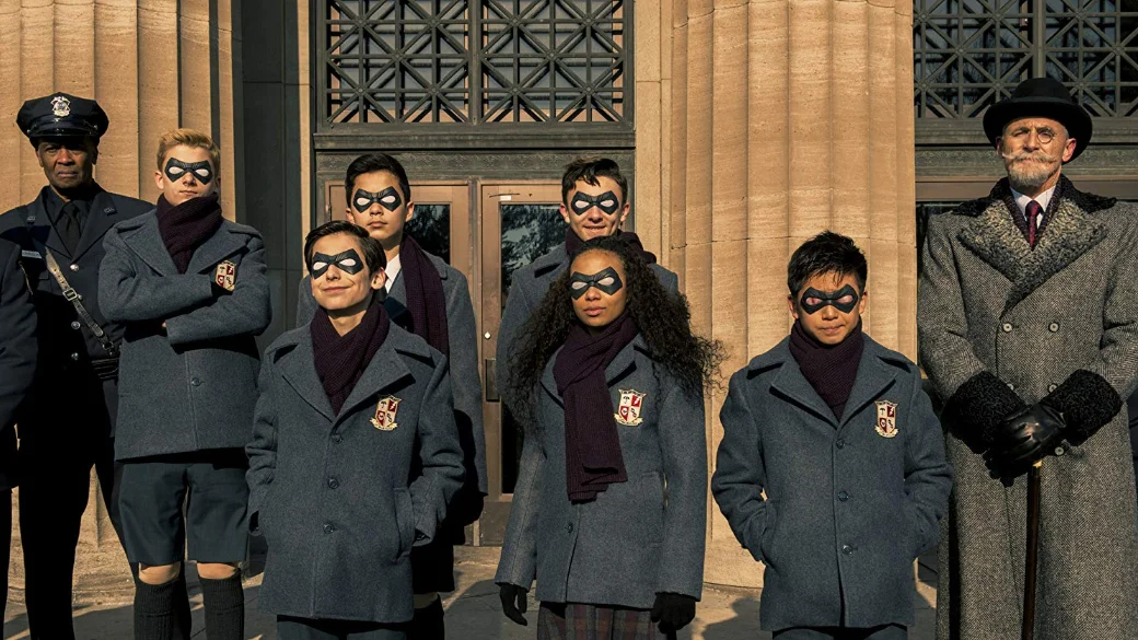 Рецензия на «Академию Амбрелла» — cемейную драму о супергероях - фото 4