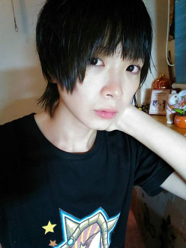 Косплеерша из Китая оказалась парнем. Людям трудно поверить в это - фото 1