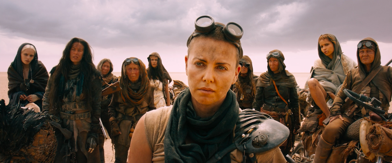 В фильмах хватает самых разных персонажей — проработанных и не очень, запоминающихся и абсолютно посредственных. Но почему-то сложился стереотип, что если на персонаже лежит большая ответственность, он брутальный, крутой и отважный, то обязательно должен быть мужского пола. Мы категорически не согласны с этим утверждением! И чтобы не быть голословными, составили топ героических женских персонажей в кино.