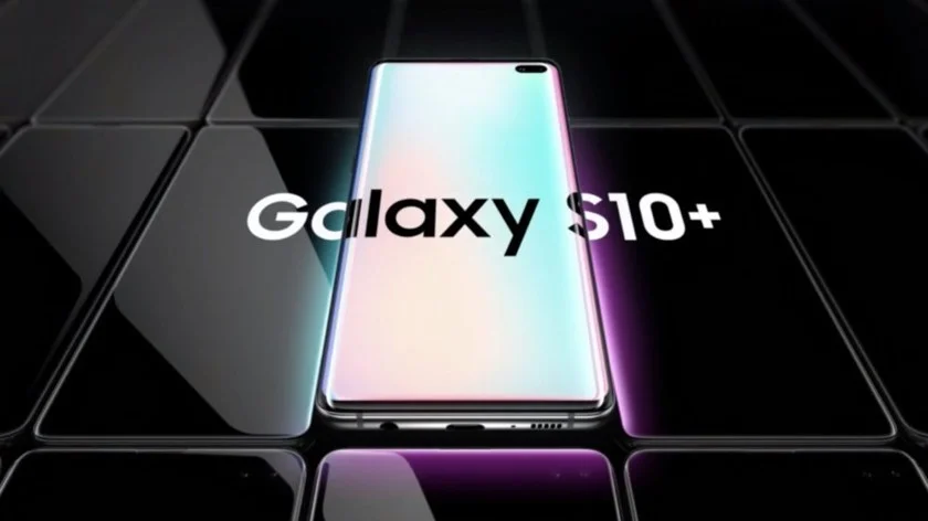 Флагманы Samsung Galaxy S10 случайно показали по телевизору - фото 1
