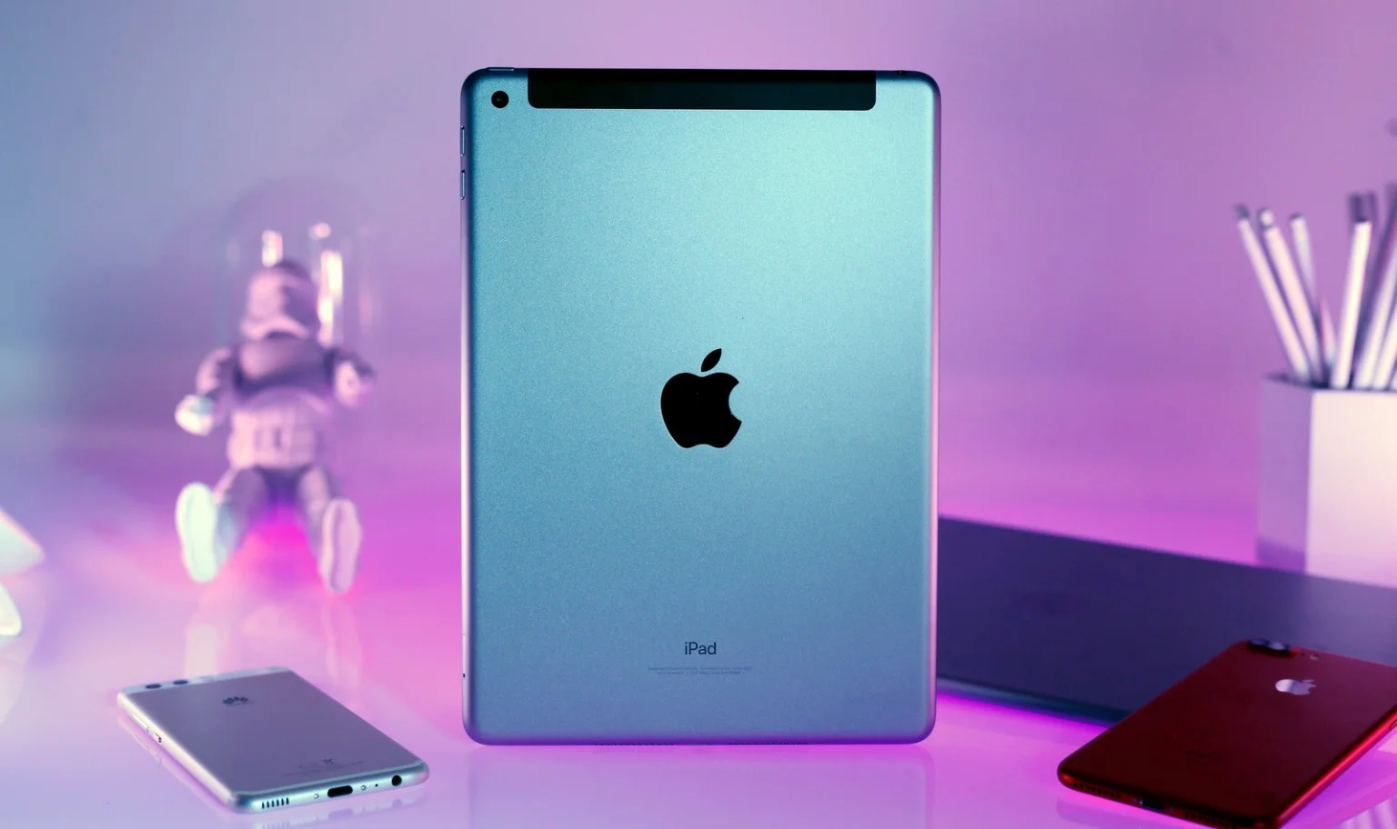 СМИ: Apple на следующей неделе представит iPad для школьников  - фото 1